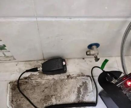 鄂温克屋顶漏水维修公司分享下卫生间漏水的危害及解决方法